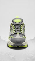 Chunky Sneaker aus Steel Grey mit Neon Volt