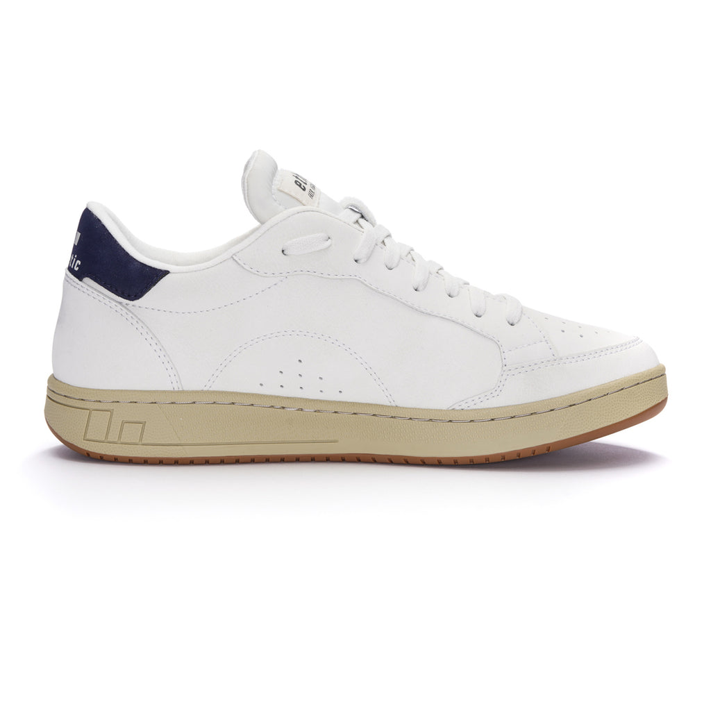 Jesse Lo Cut Classic Chalk White | Accent Rio Red