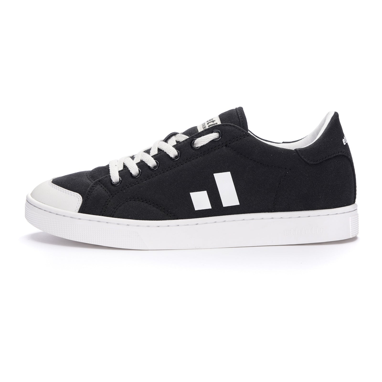 Fair Trainer Active Lo Jet Black | Just White